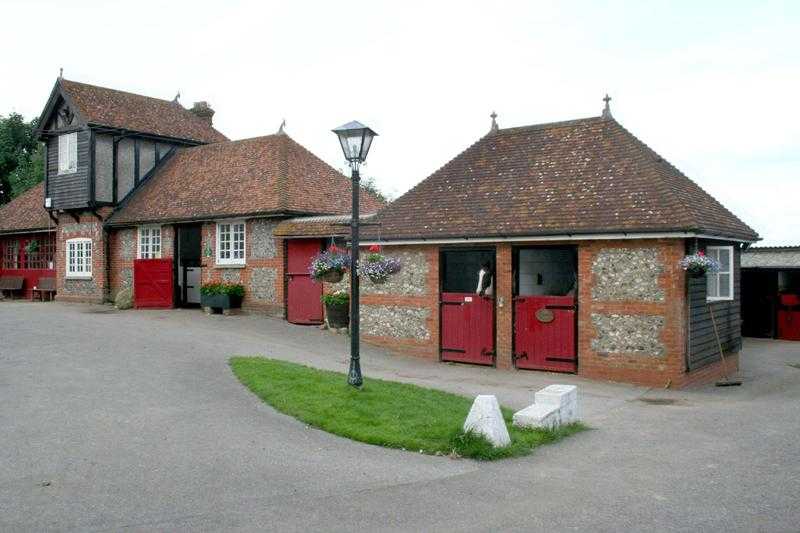 Livery Yard, Radnage House, High Wycombe Bucks