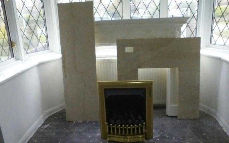 Living flame gas fire