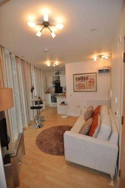 Located in a very popular modern development just a few moments walk from College Green amp citycentre