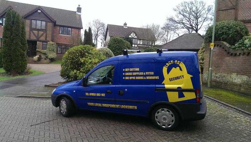 Locksmith Portsmouth, Emergency Locksmith amp Burglary repair Boarding Service