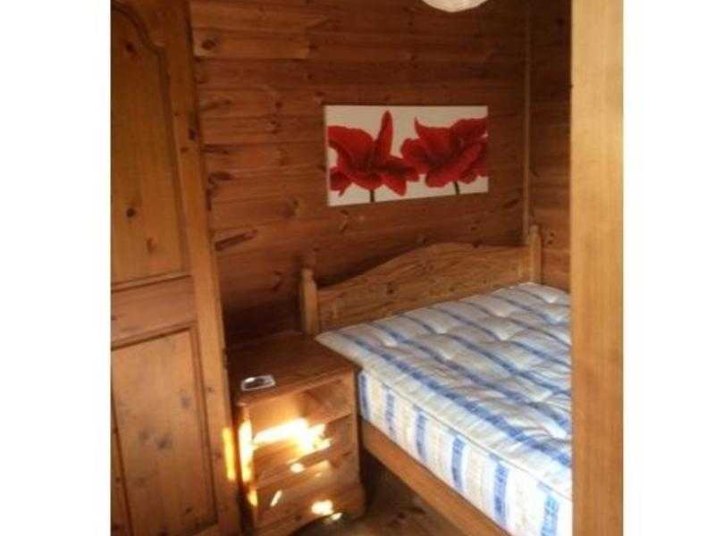 LOG CABIN 1 BEDROOM