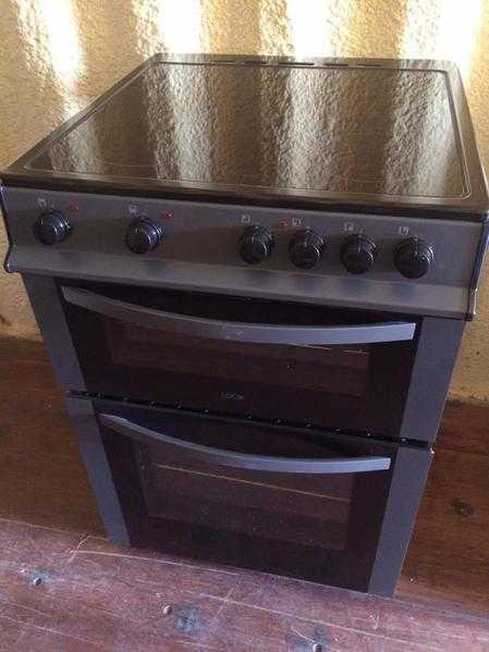 Logic Black 60cm electric cooker