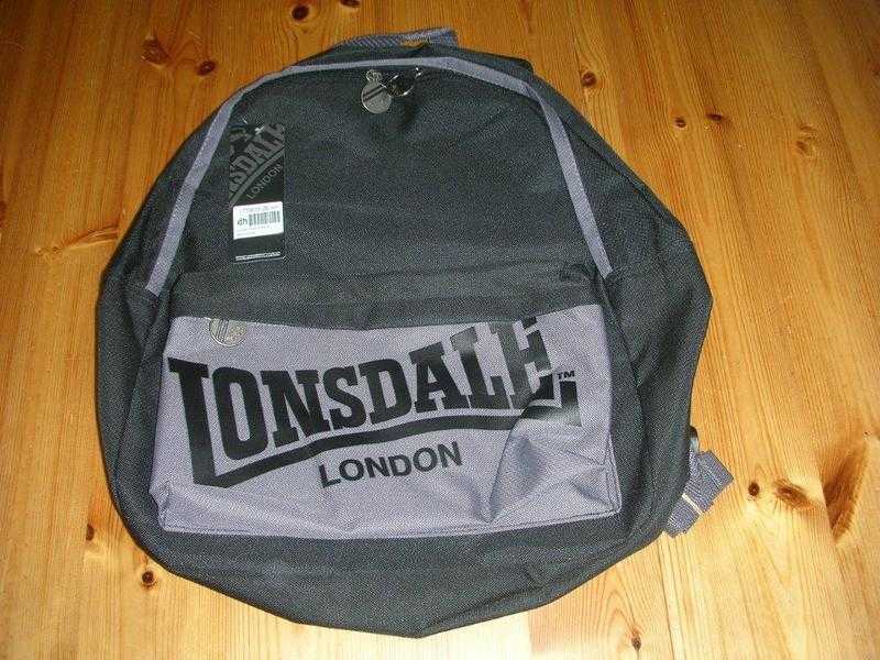 Lonsdale pocket backpack