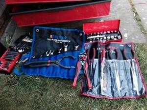 Lot of contractor tools for sale (garage clearance)