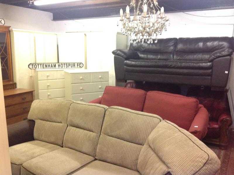 LOTS OF QUALITY SECONDHAND FURNIYURE