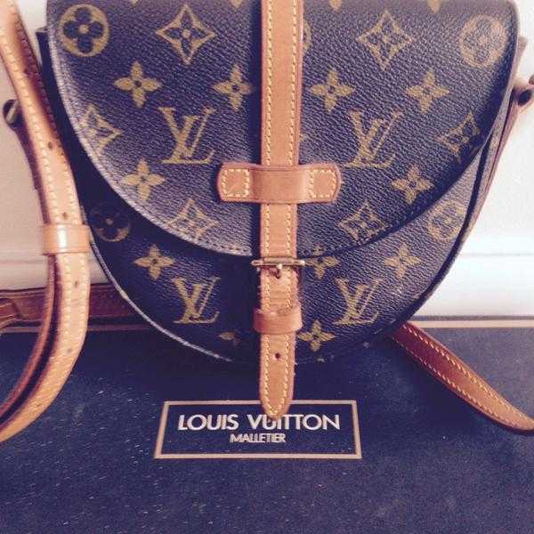 Louis Vuitton Womens Handbag