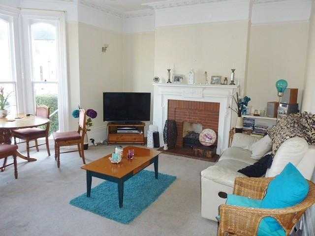 Lovely 1 BDR apartment available now