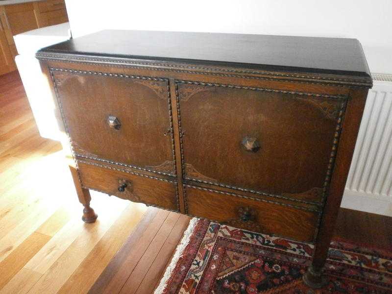 Lovely 1920039s oak sideboard