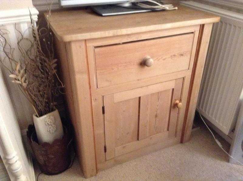 Lovely chunky solid pine sideboard  cupboard  cabinet in excellent condition.