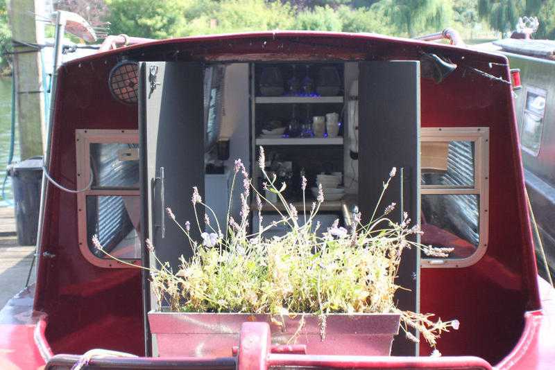 Lovely Contemporary Narrowboat Liveaboard Houseboat Canal Barge Sailaway