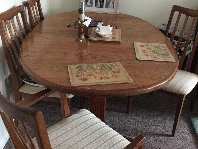 Lovely dining table for big family