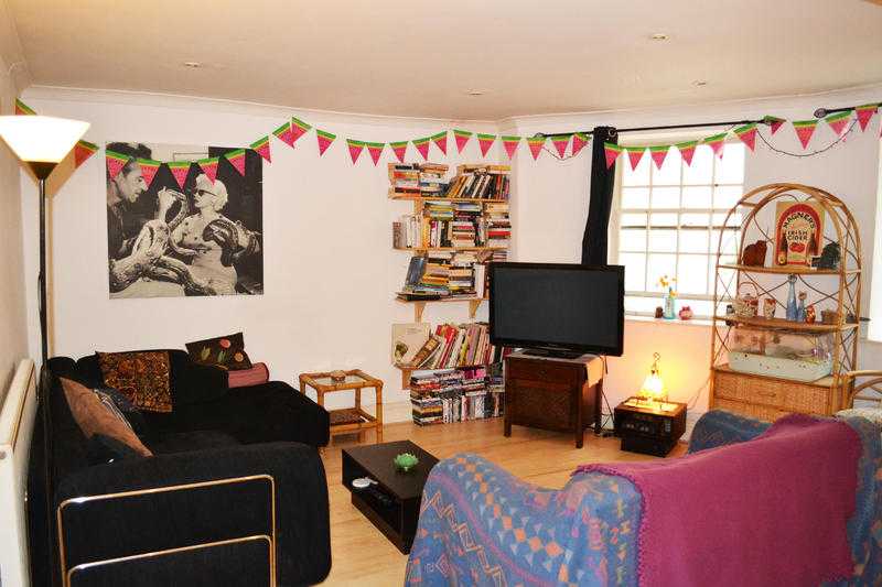 Lovely double room for short term summer rent  Central Brighton