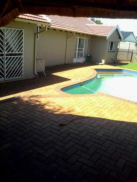 Lovely family 3-4 bedroom house in South Africa for sale