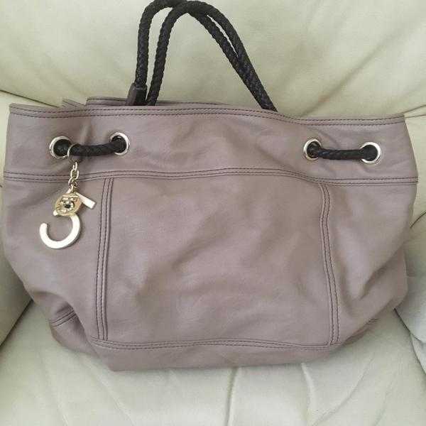 Lovely Ladies Beige Soft Leather Handbag - Excellent Condition