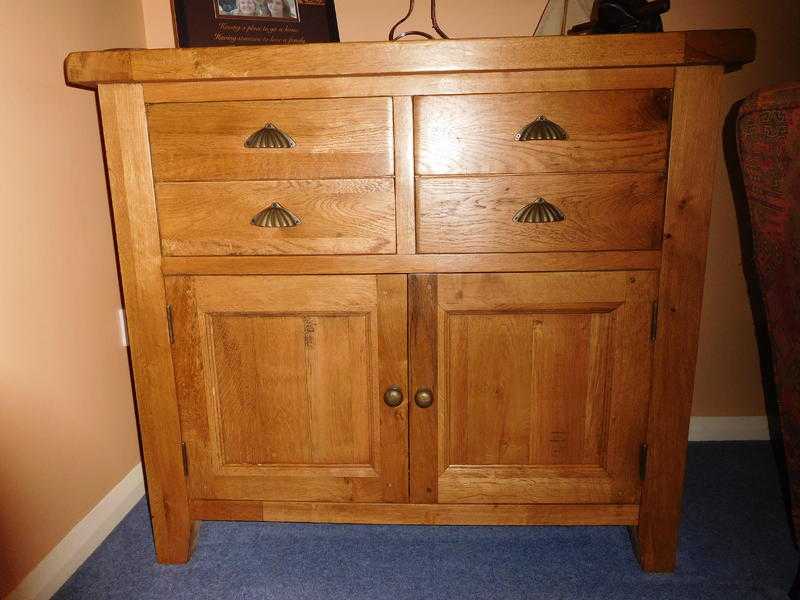 Lovely Oak Side-Board