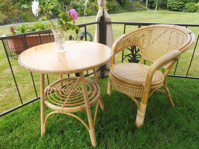 Lovely small conservatory table and chair