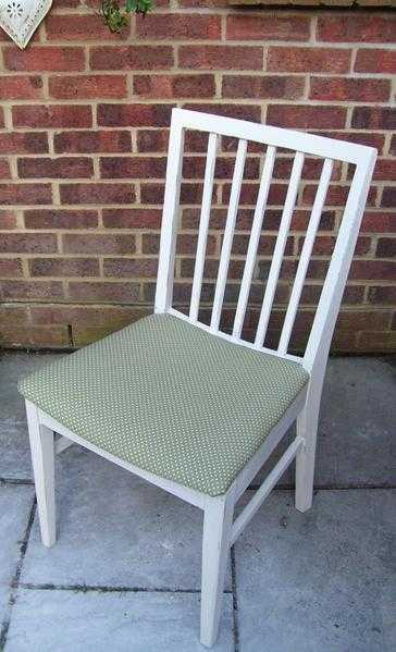 Lovely Vanson Style DiningLiving Room Chair Painted in Antique White Colour