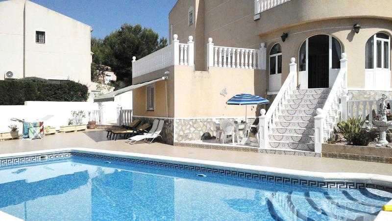 Lovely Villa To Rent Nr.Torrevieja, Costa Blanca, Spain.  Sleeps 6. Private Pool-Air Conditioned.