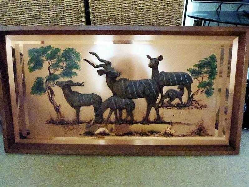 LOVELY VINTAGE 3D COPPER WILDLIFE PICTURE IN A HARDWOOD FRAME