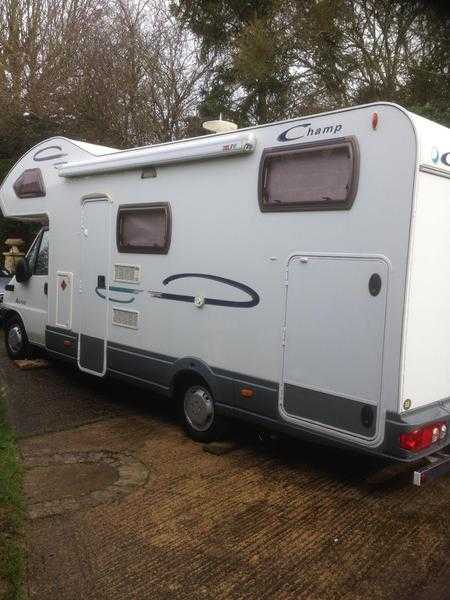 LUNAR CHAMP A670G for sale Banbury, Oxon. 6 berth.