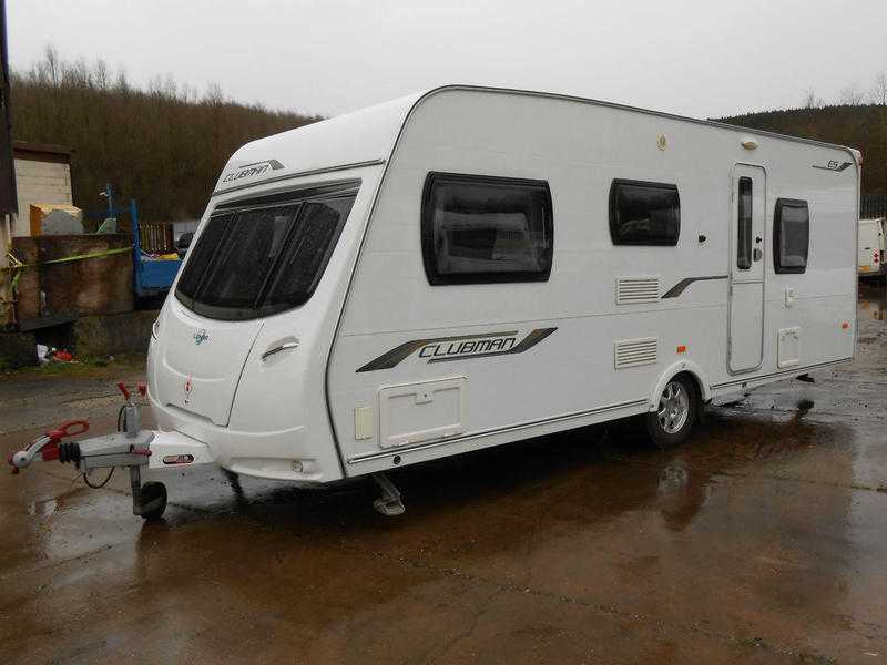 Lunar Clubman ES 4 Berth Large Rear Washroom