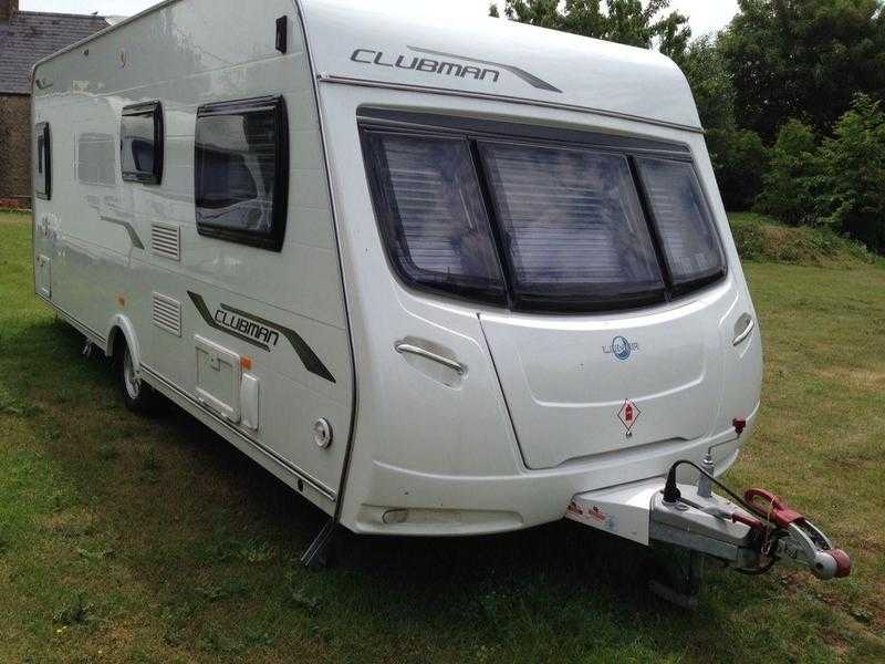 Lunar Clubman Fixed Bed 4 Berth Stunning Caravan