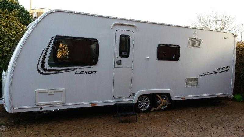 Lunar Lexon Twin Axle Caravan 4 Berth