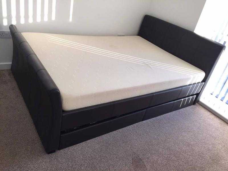 Luxurious Double leather bed