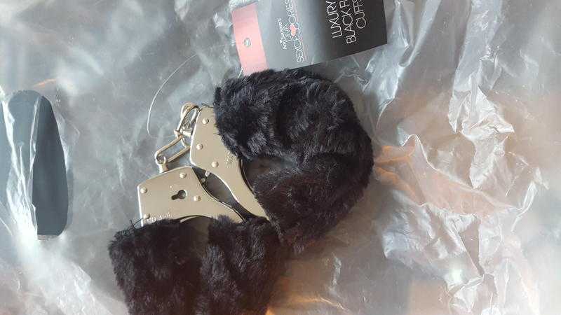 luxury black fur cuffs