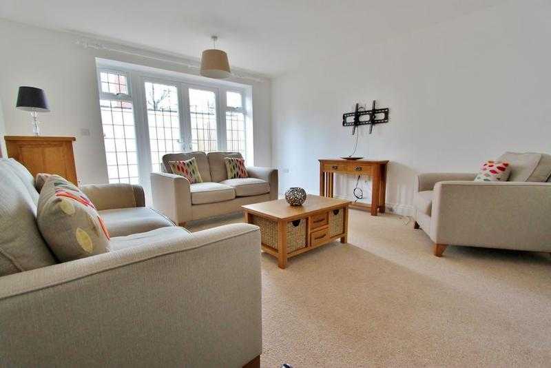 Luxury fully furnished 1 bedroom property