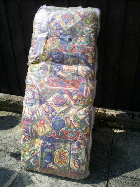 LUXURY PADDED MULTI-COLOURED GARDEN CUSHION for HIGH BACK CHAIR or BENCH