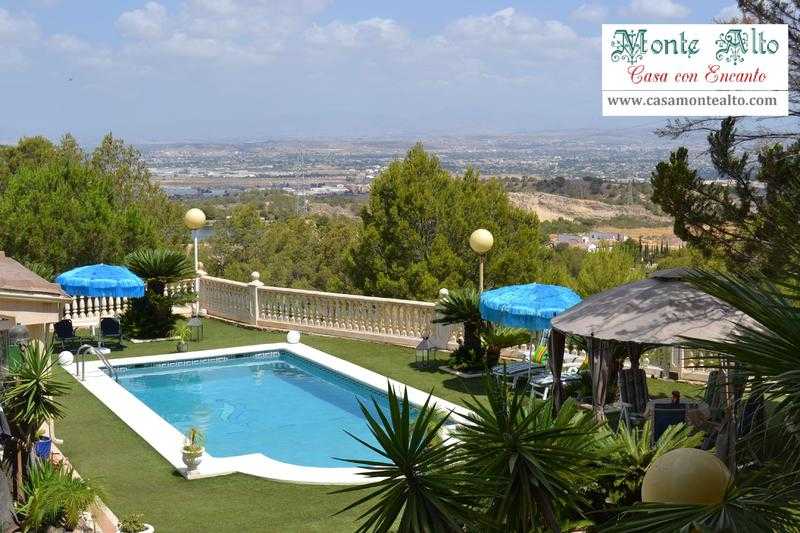 Luxury villa in a privileged natural enclave (Spain - Costa Clida)