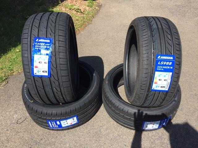 M Sport Tyres 255 35 18 amp 225 40 18 Set brand new