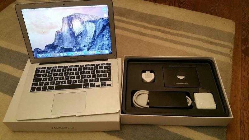 MacBook Air 13.3 128GB Mint, Boxed. Receipt Incl.