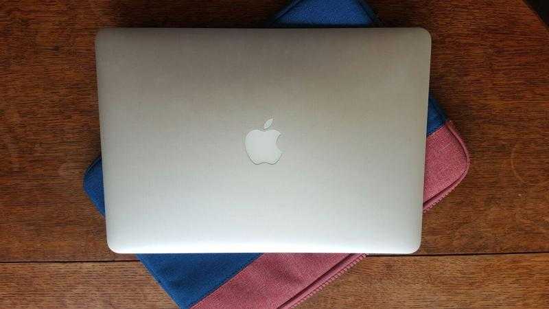 MacBook Air 13.3quot 128GB SSD, i5 processor, 4GB RAM (2014)