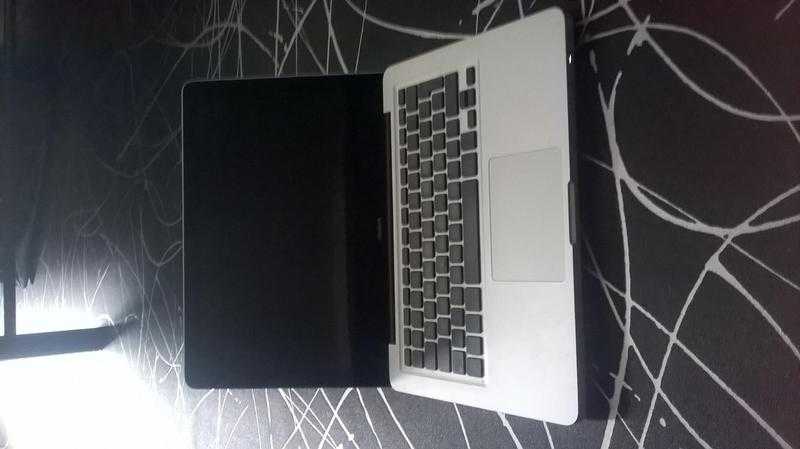 Macbook For sale. like new