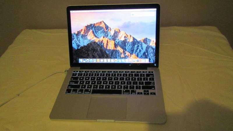 Macbook Pro, 13quot Retina screen, 8GB, 512SSD,I5 2.6GHz, magsafe charger, running OSX Sierra