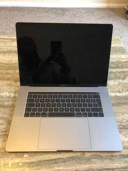 Macbook Pro 15, Touch Bar, 512gb, Space Grey. 16gb Ram