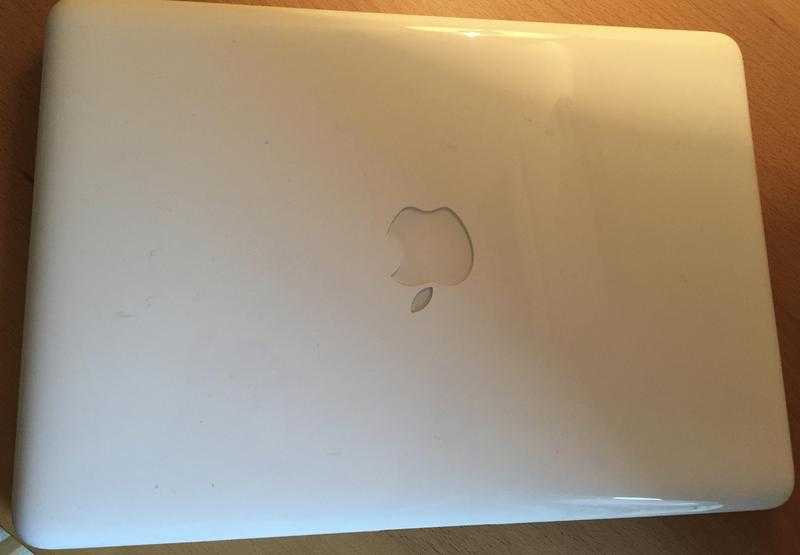 MacBook White 2010 13-inch 2GB Memory