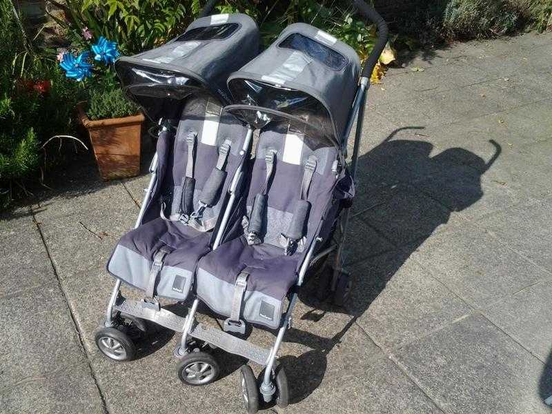 Maclaren folding double buggy pushchair