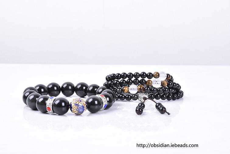 Magical obsidian bracelet