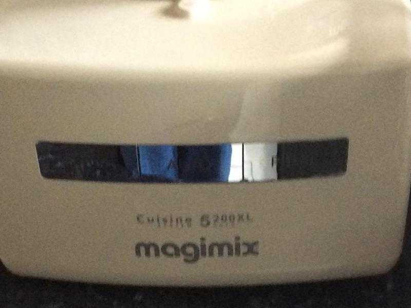 MAGIMIX 5200XL FOOD PROCESSOR