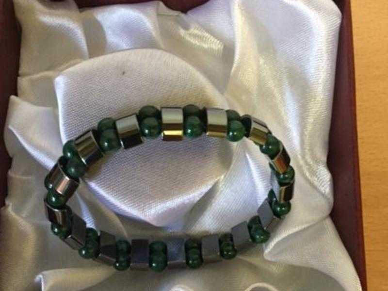 Magnet Bracelet with coloured stones