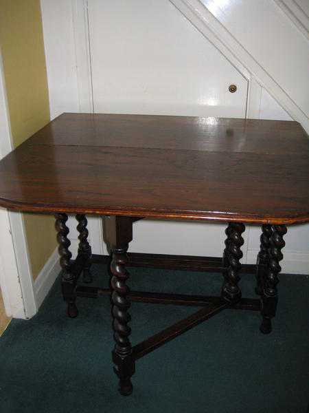 Mahogany folding table