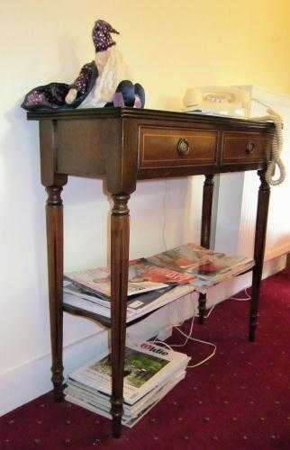 Mahogany hall table