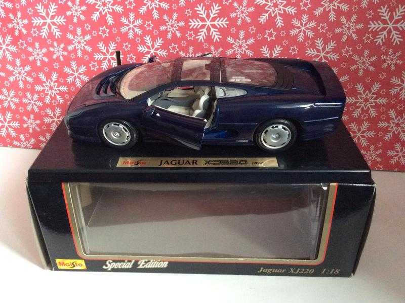 Maisto Jaguar XJ220 Special Edition Model