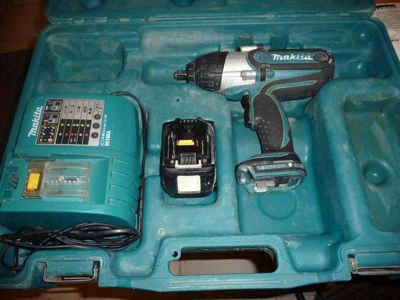 Makita BTW 450 Cordless Screwdriver Impact Wrench