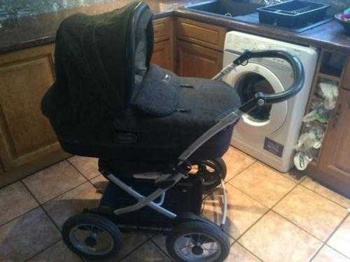 Mamas and papas travel system-pushchaircarseatcarrycotsuncanopyraincoverfootmuff