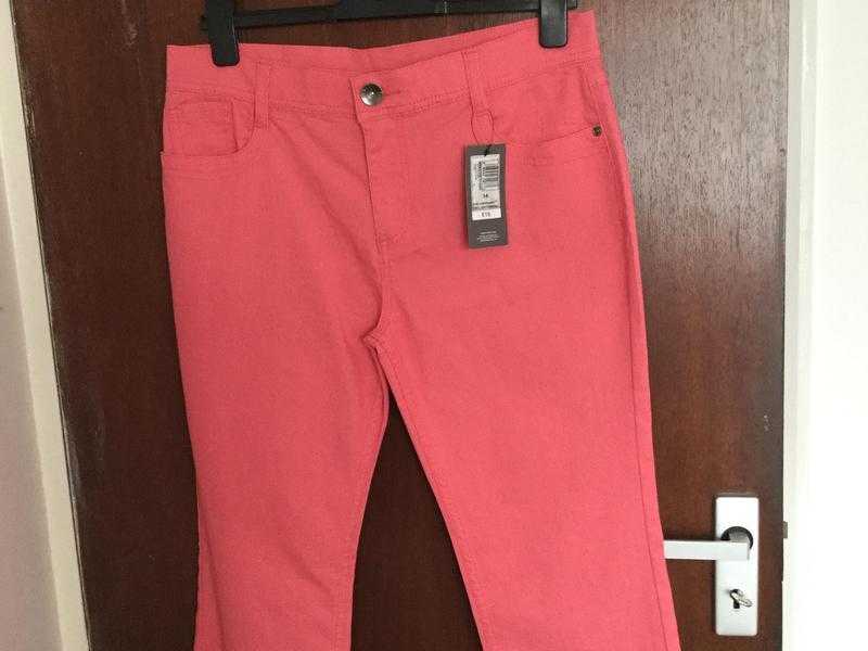 MampS crop wth stretch trousers