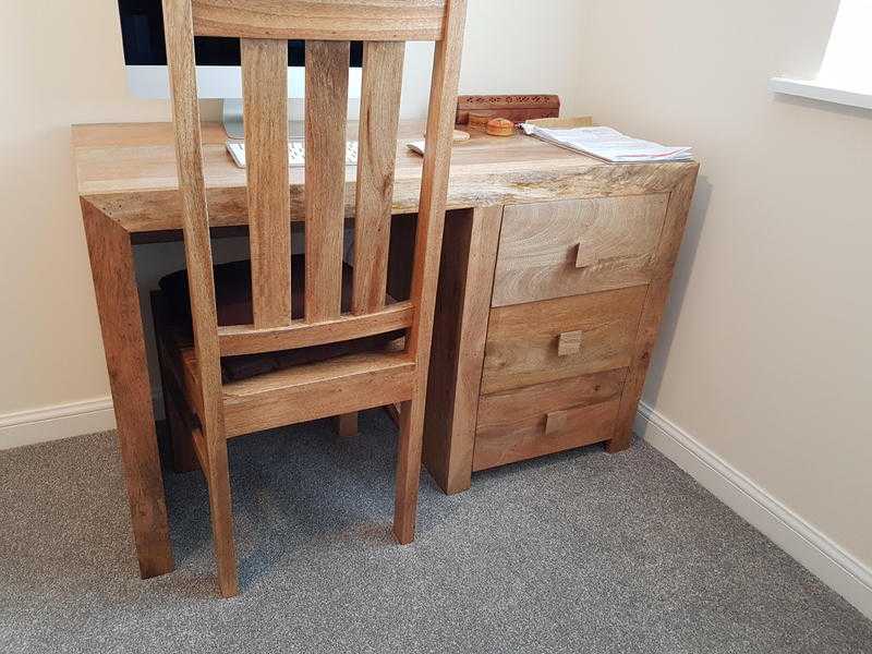 Mango wood desk with matching chair